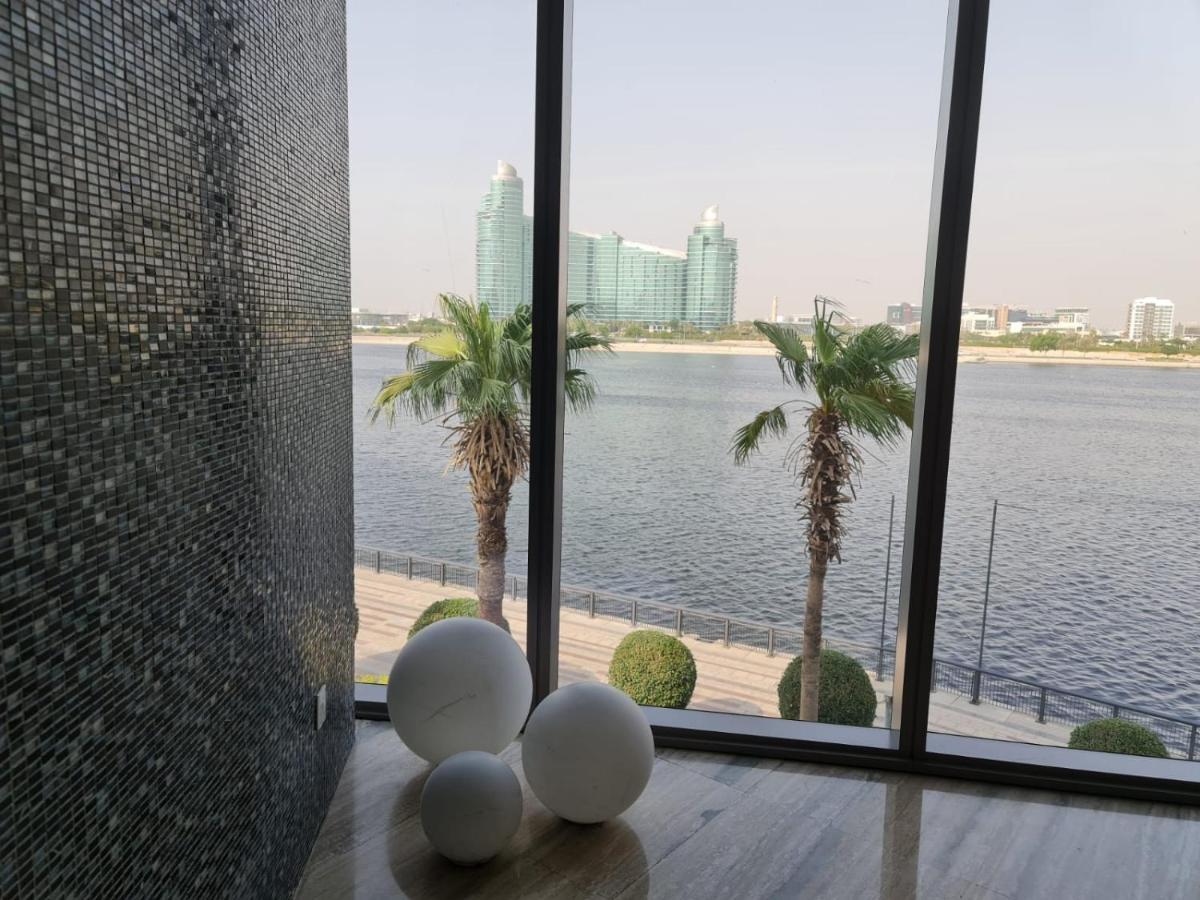 Water Views At Large Luxury One Bed Apartamento Dubai Exterior foto