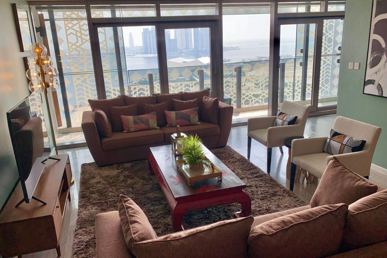 Water Views At Large Luxury One Bed Apartamento Dubai Exterior foto